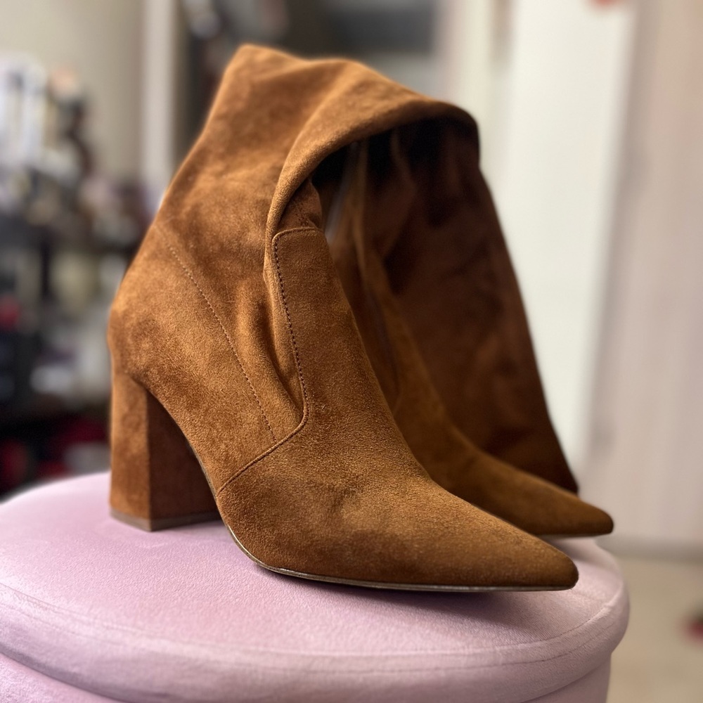 Dillards over the knee brown suede pointed toe block heel boots